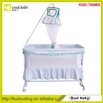 2015 Fabricante Swing Bed de los niños con la red de mosquito 4pcs ruedas pueden ser levantadas Cuna cama interior de columpio